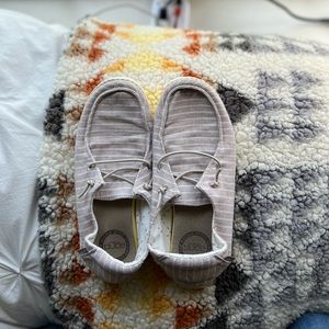 Hey Dude cloth shoes